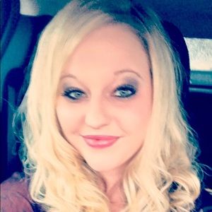 Meet your Posher, Whitney